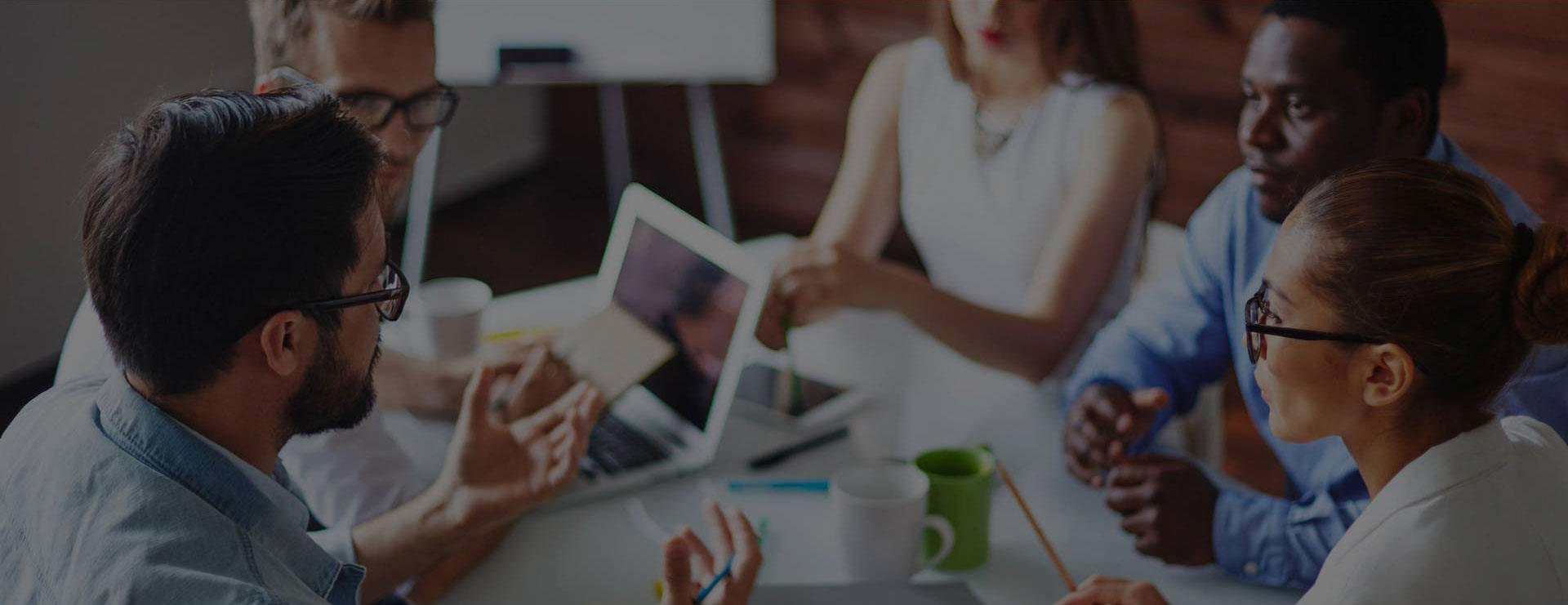 合规准入  我们为您铺平道路；规避申请风险  通过率行业领先